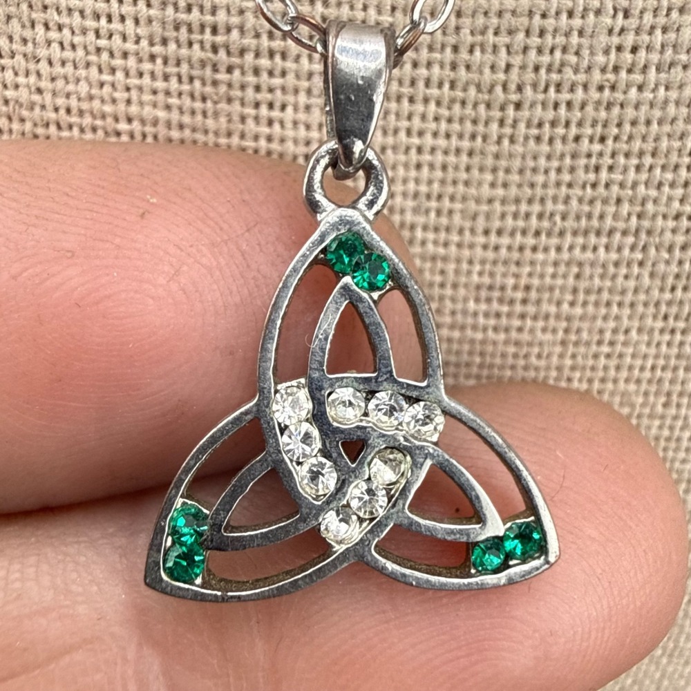 Solvar Necklace‎ Silver Tone Celtic Trinity Rhinestone 19"